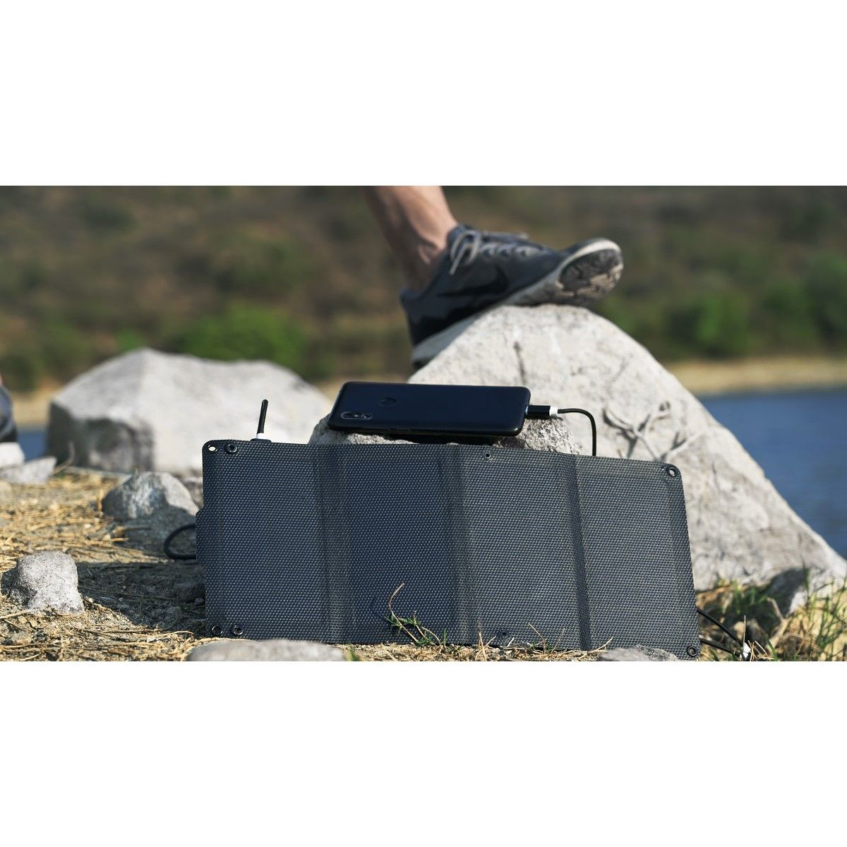 box-synergy-solar-7-panel-solar-naka-outdoors-tienda-de-escalada