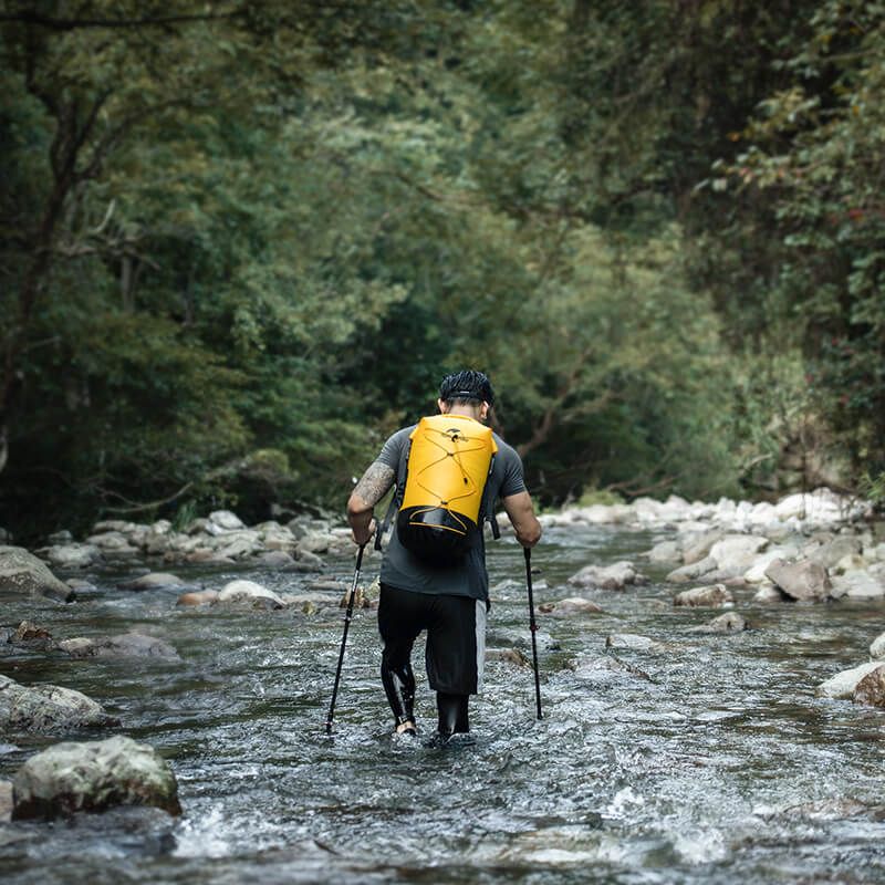 Mochila Estanca con Separador de Ropa Mojada 28L - Naturehike Argentina