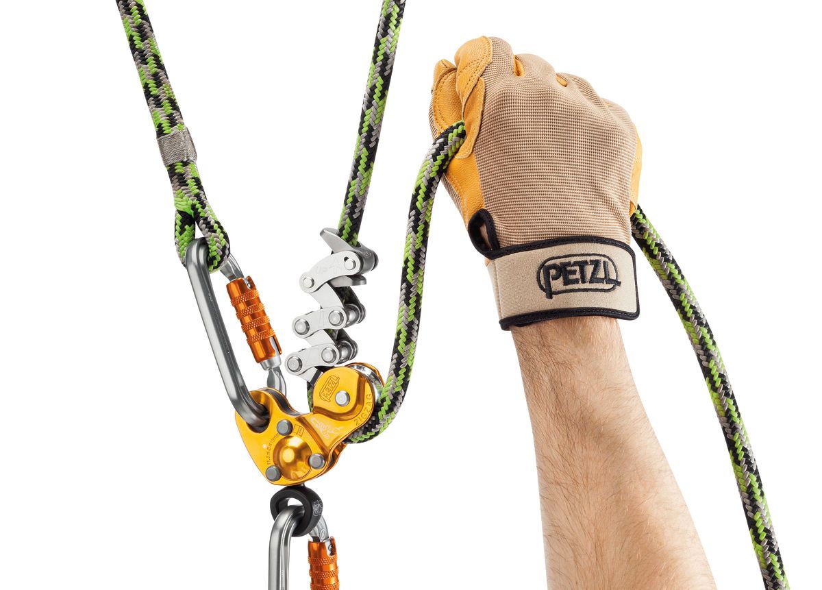 Petzl Zigzag Plus con eslabon giratorio Naka Outdoors Tienda de