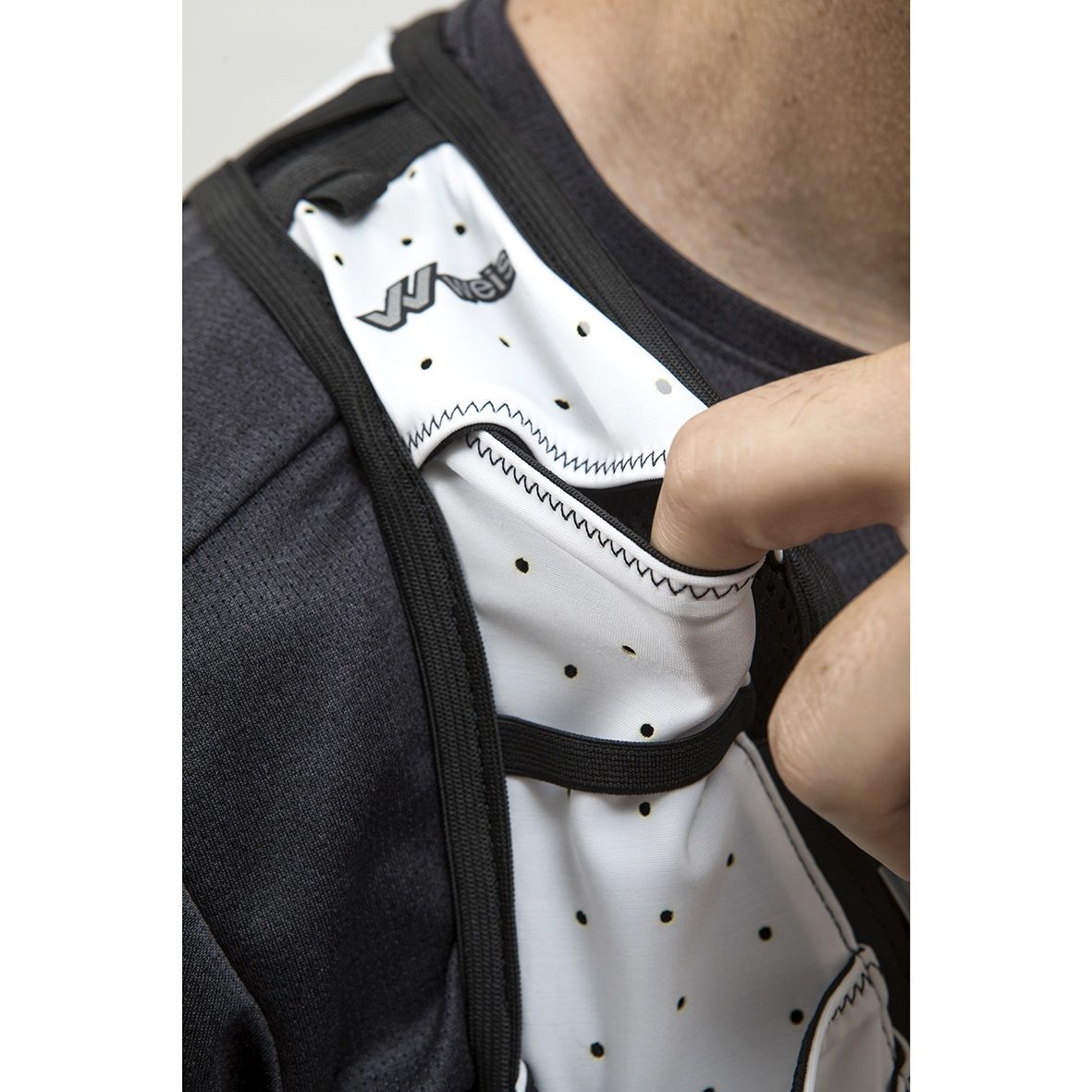 Weis Chaleco Simer 7lts Naka Outdoors Tienda de escalada